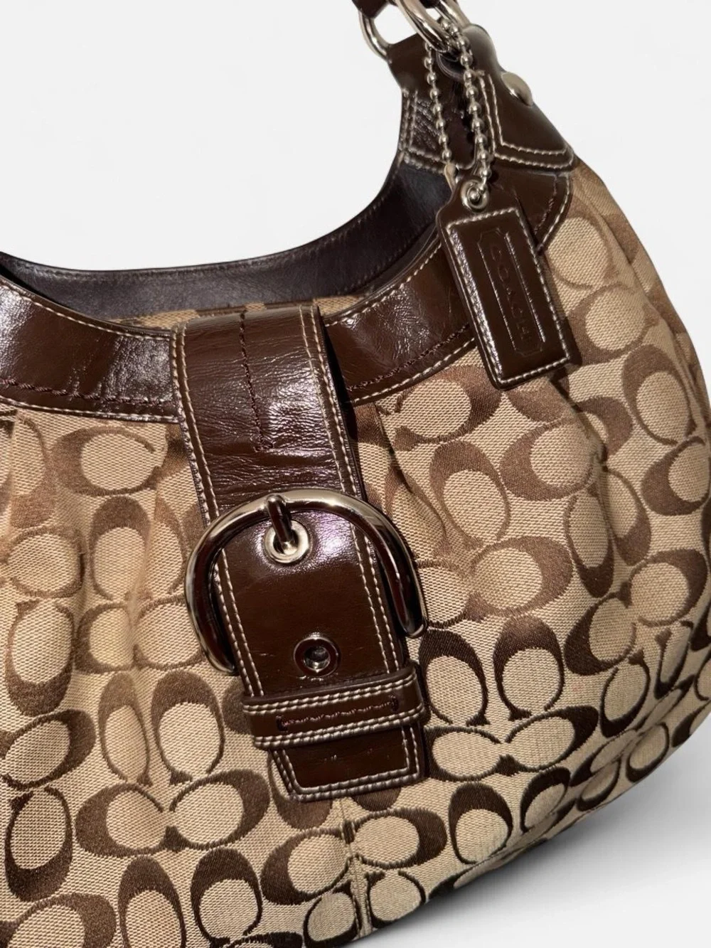 Y2K Soho Lynn signature buckle bag. Brown/beige monogram canvas. #designer#boho